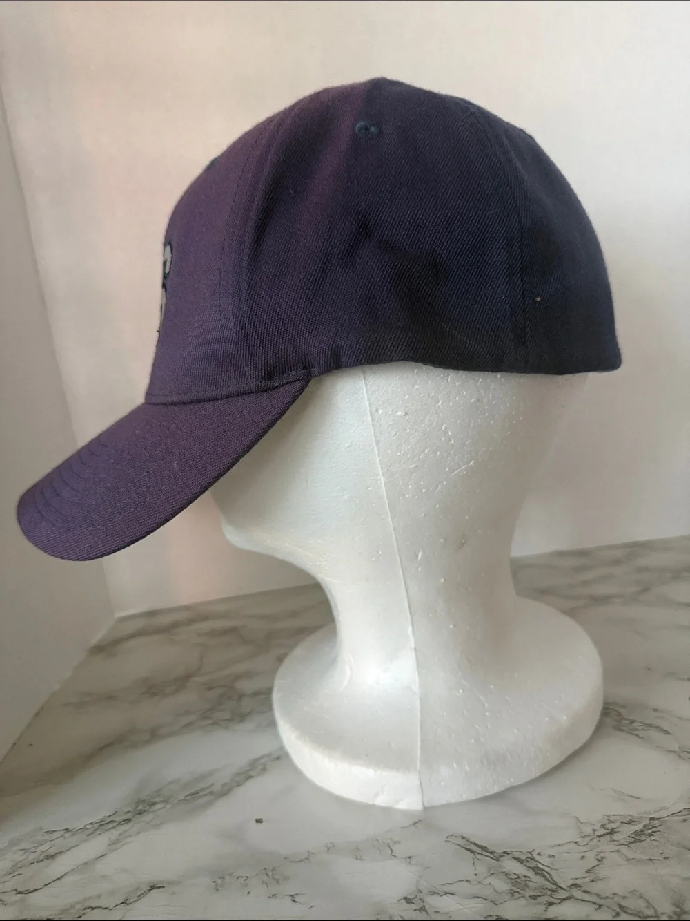 N/A unisex purple